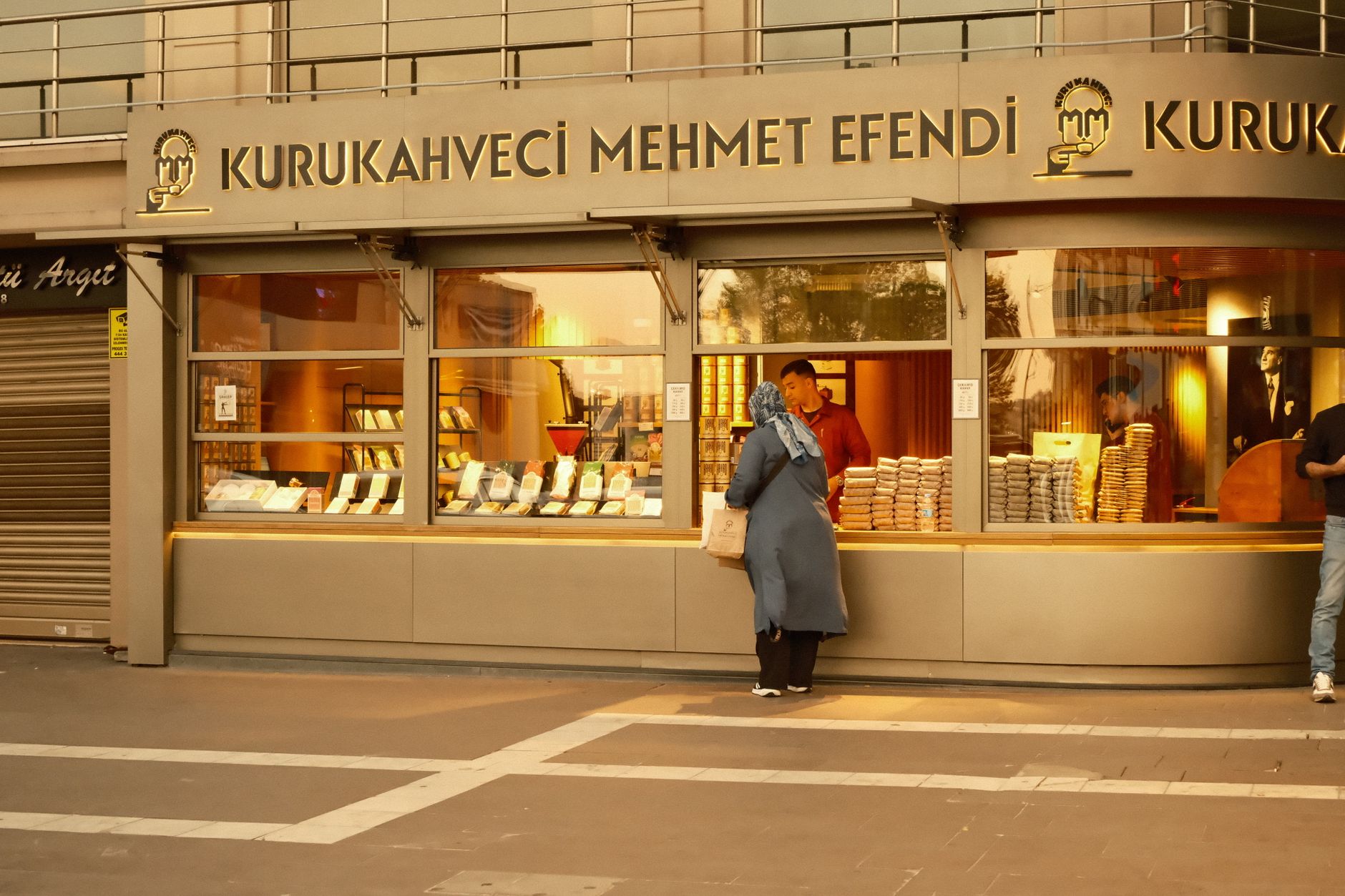 ANTALYA SEYYAR OTO LASTİK TAMİRİ VE ÖZKAYA OTO LASTİK TAMİRHANESİ Yerel İşletme fotoğrafı 9